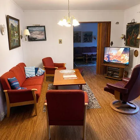 Arctic Group House Near Evenes Airport Tatil Evi Laksa