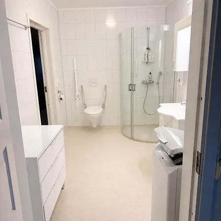 Arctic Group House Near Evenes Airport Tatil Evi *