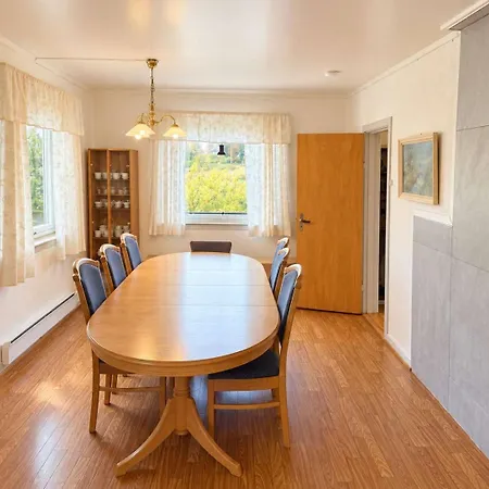 Holiday home Arctic Group House Near Evenes Airport *